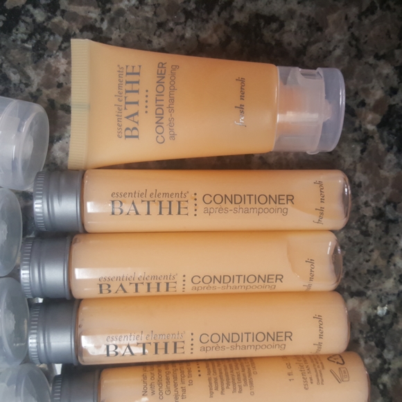 Essential elements lot of 10 fresh Navoli travel size lotion  shampoo  cpndition - Picture 2 of 4